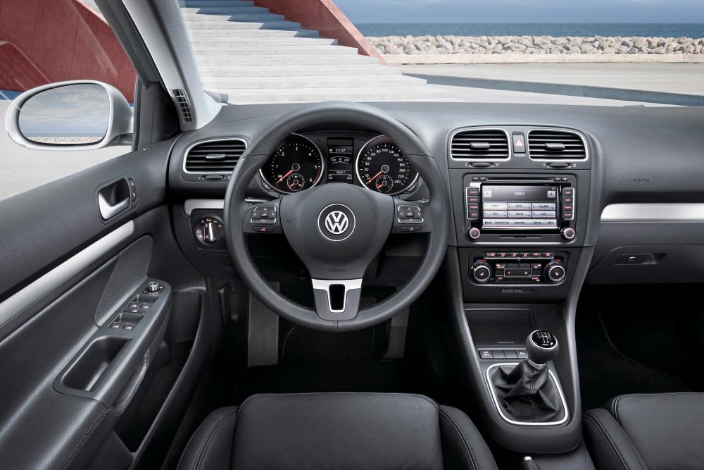 Volkswagen Golf 6 поколение (2009-2012) Универсал 5-дв. интерьер 