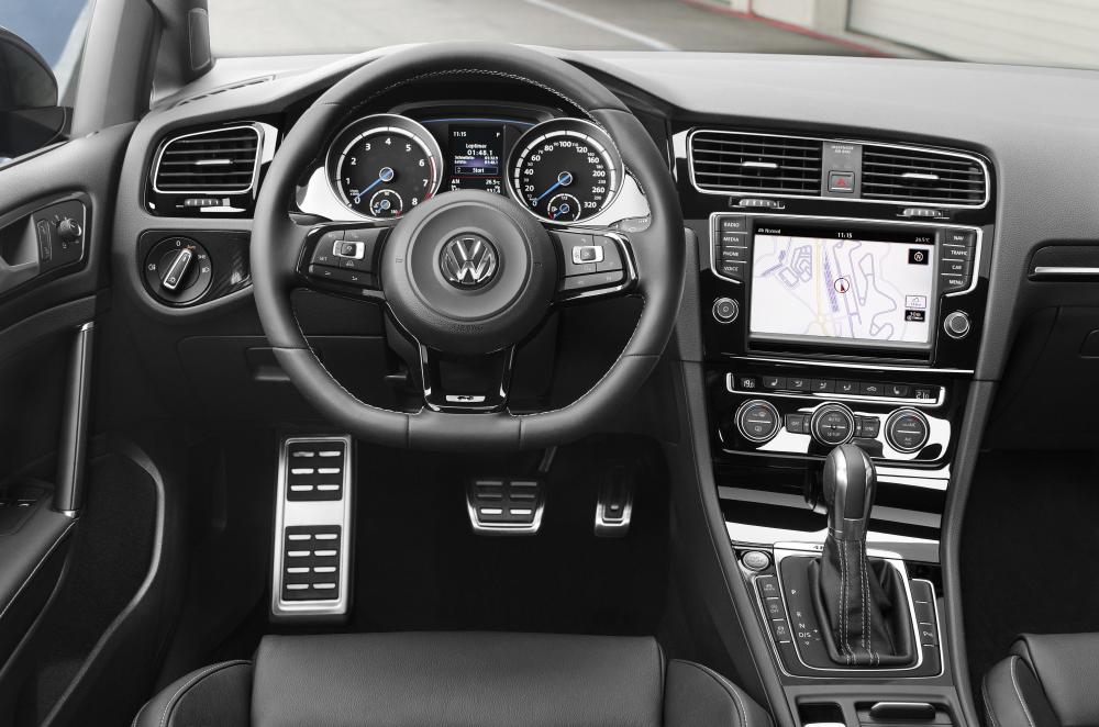 Volkswagen Golf 7 поколение (2013-2017) R хетчбэк 3-дв. интерьер 