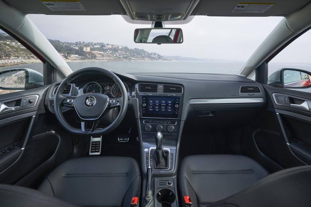 Volkswagen Golf 7 поколение [рестайлинг] (2017-2020) Alltrack универсал интерьер 