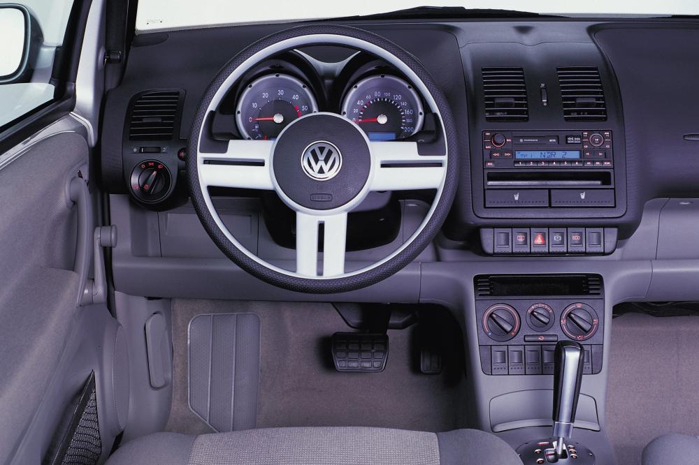 Volkswagen Lupo 6X (1998-2005) 3L хетчбэк 3-дв. интерьер 