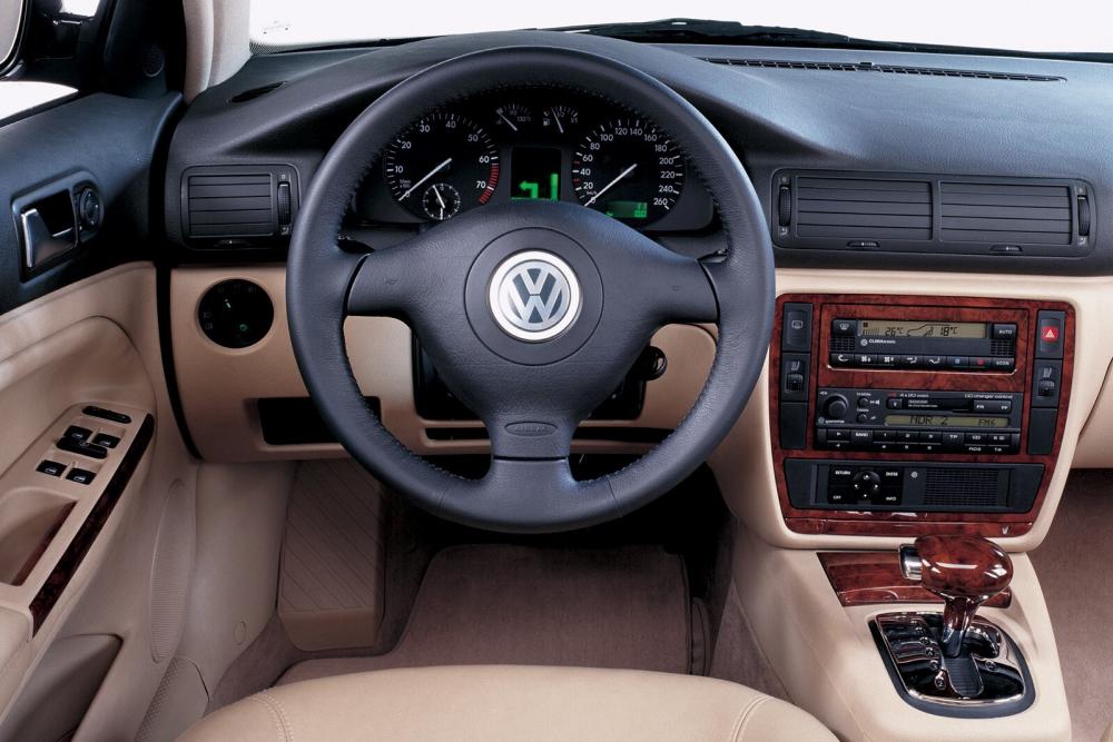 Volkswagen Passat B5 (1996-2000) Универсал интерьер 
