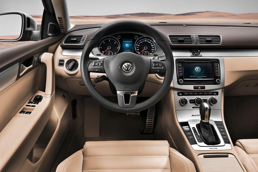 Volkswagen Passat B7 (2012-2015) Variant Alltrack универсал 5-дв. интерьер 