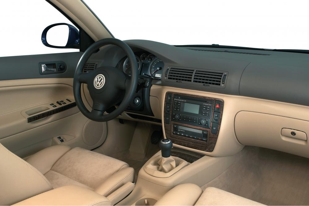 Volkswagen Passat B5.5 Седан рестайлинг интерьер