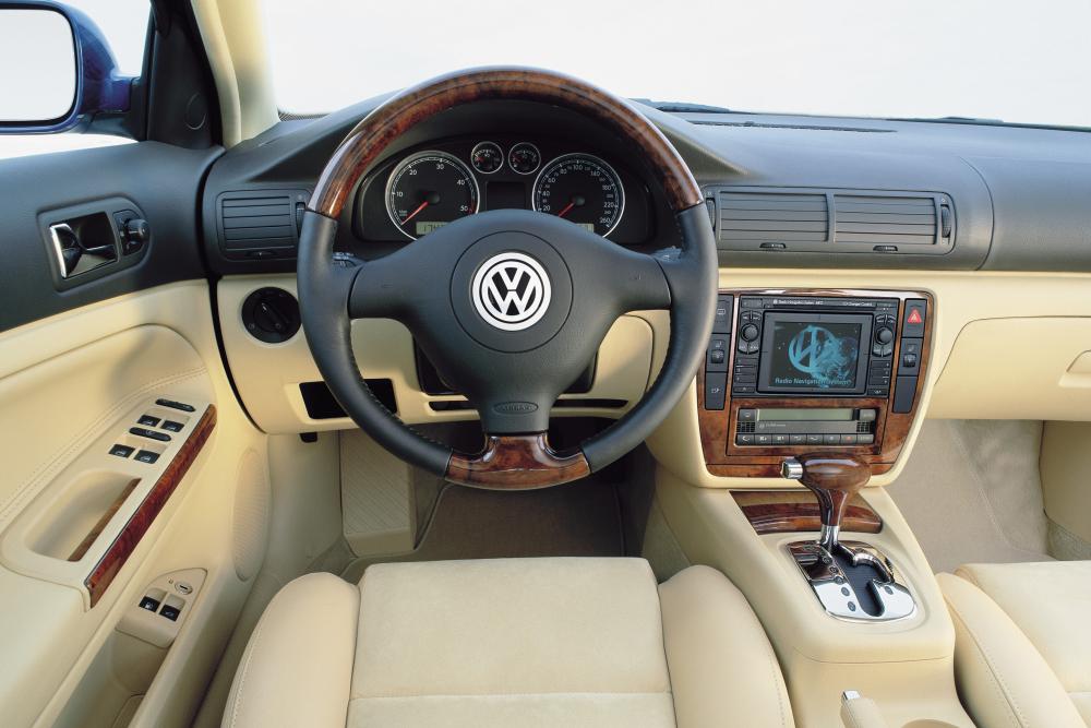 Volkswagen Passat B5.5 Универсал интерьер 