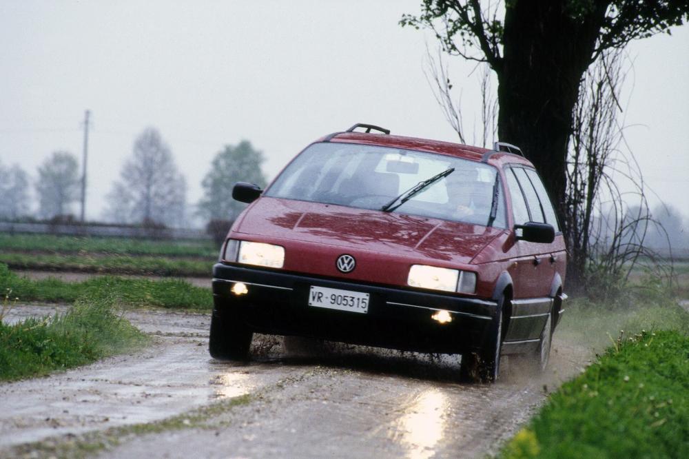 Volkswagen Passat B3 (1988-1993) Универсал
