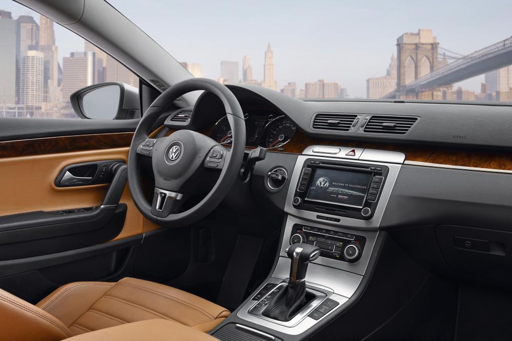 Volkswagen Passat CC 1 поколение (2008-2012) Седан интерьер 