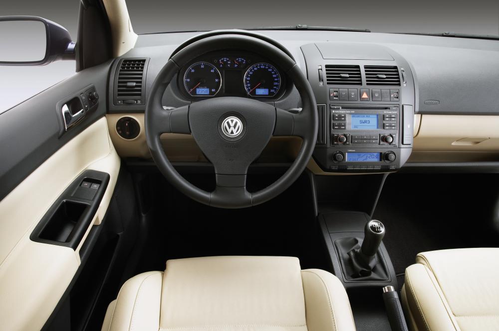 Volkswagen Polo 4 поколение интерьер