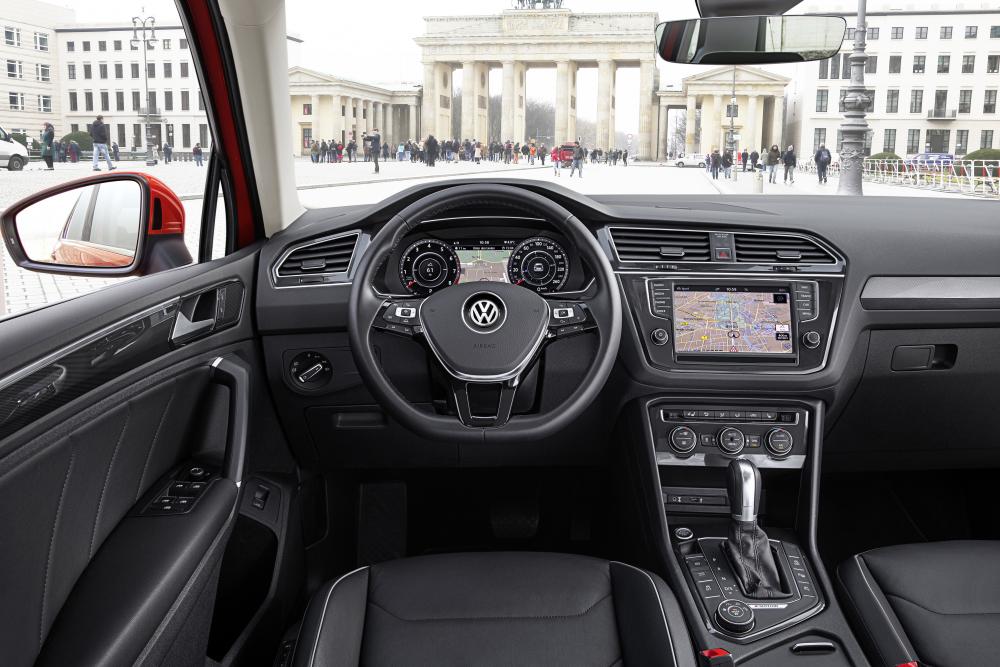 Volkswagen Tiguan 2 интерьер, площадь Бранденбургских ворот