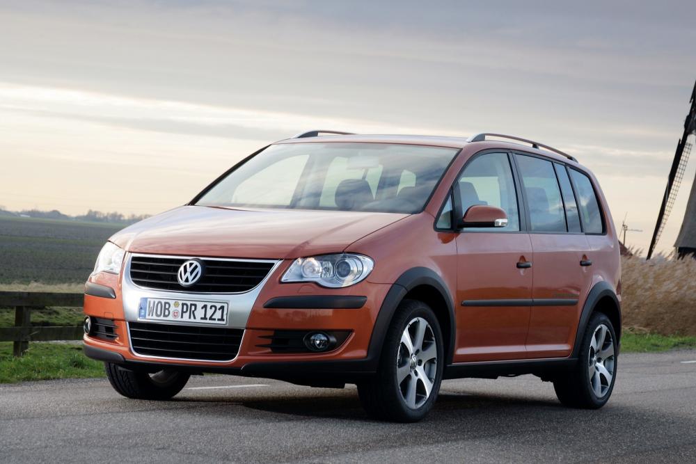 Volkswagen Touran 1 поколение [рестайлинг] (2006-2010) Cross минивэн 5-дв.