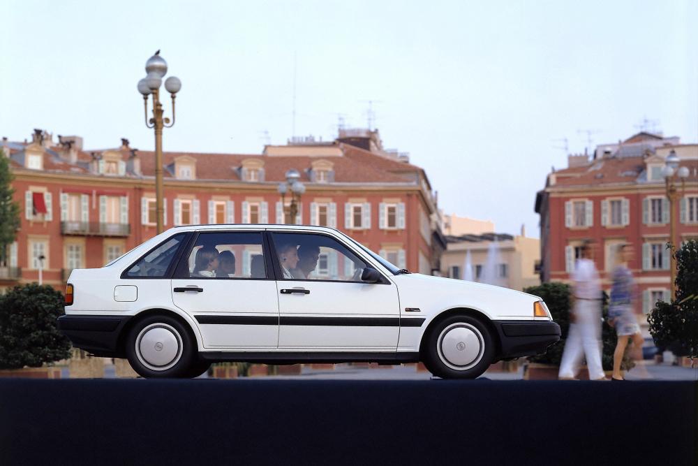 Volvo 440 1 поколение (1988-1994) Хетчбэк