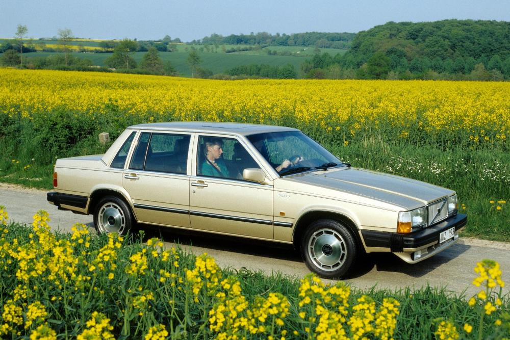 Volvo 760 1 поколение (1985-1990) Седан