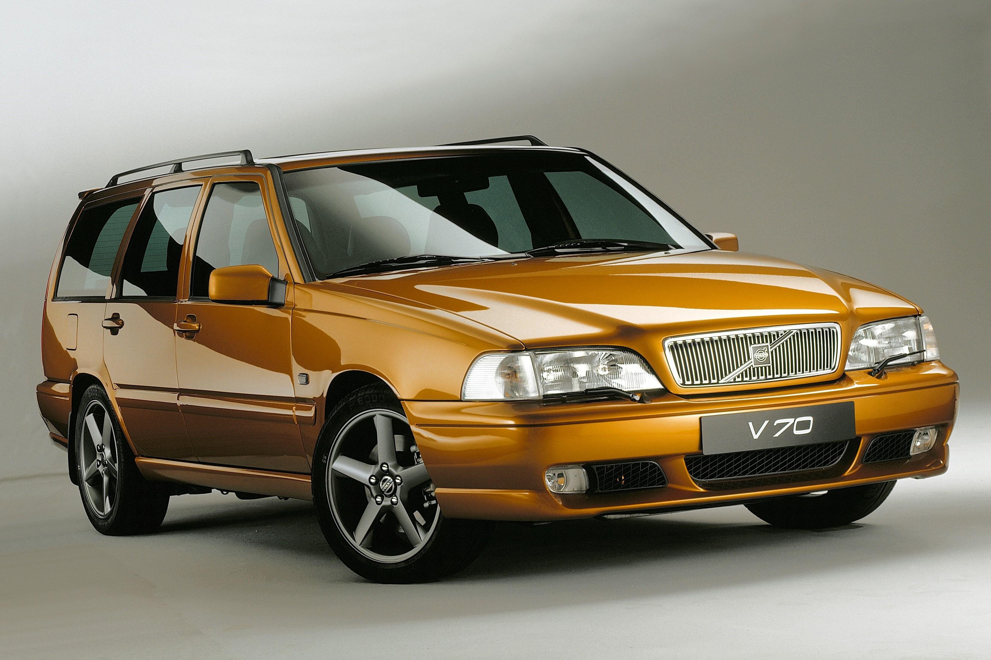 Вольво второе поколение. Volvo v70r 2000. Volvo универсал v70. Volvo v70 i. Volvo v70 r 1997.