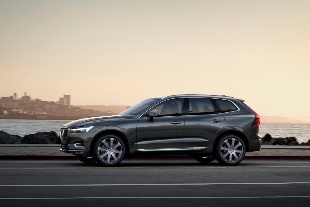 Volvo XC60 2 поколение (2017-2020) Кроссовер