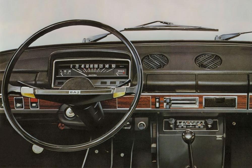 ВАЗ (Lada) 21011 1 поколение (1974-1982) Седан интерьер 