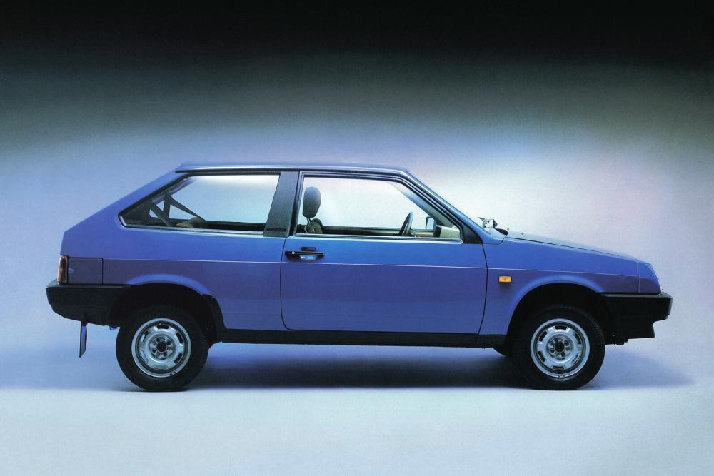 ВАЗ (Lada) 2108 1 поколение (1984-1993) Хетчбэк