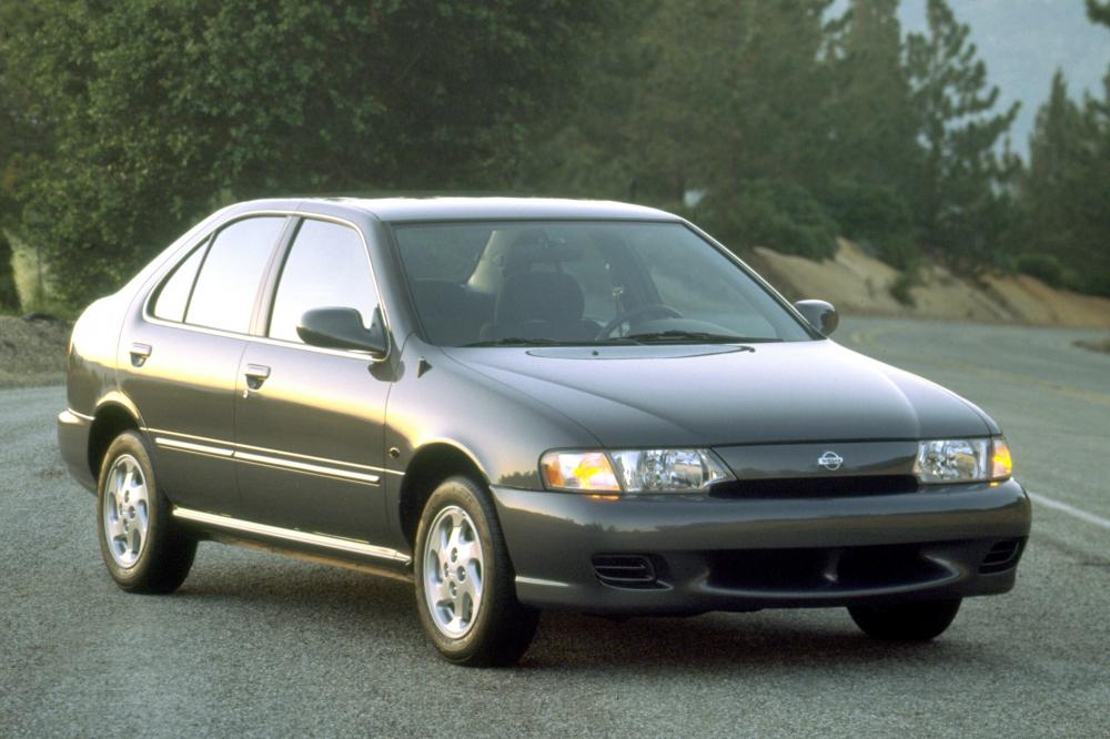 Nissan Sentra 4 поколение B14 (1993-1999) Седан