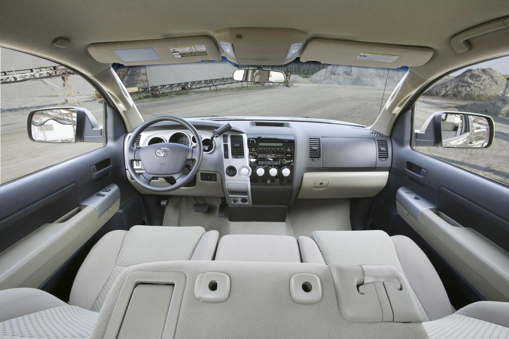 Toyota Tundra 2 поколение [рестайлинг] (2009-2013) Regular Cab пикап 2-дв. интерьер 
