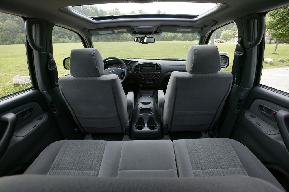 Toyota Tundra 1 поколение [рестайлинг] (2003-2006) Double Cab пикап 4-дв. интерьер 