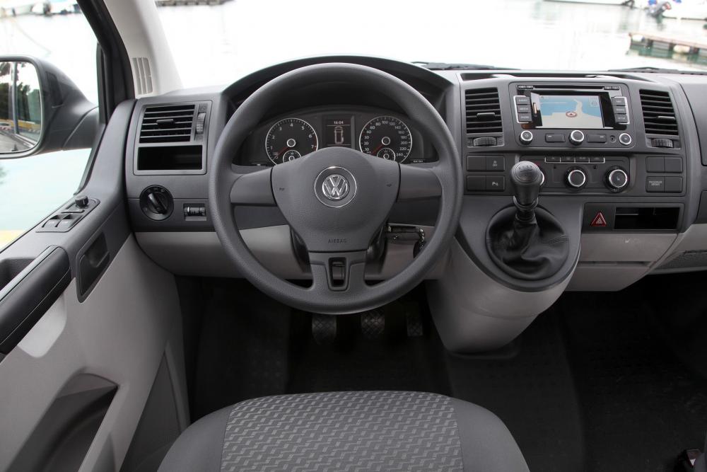Volkswagen California T5 рестайлинг передняя панель