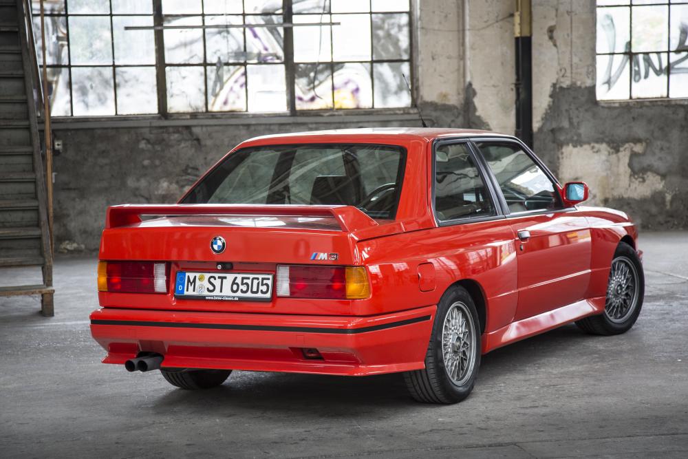 BMW M3 E30 (1986-1993) Седан