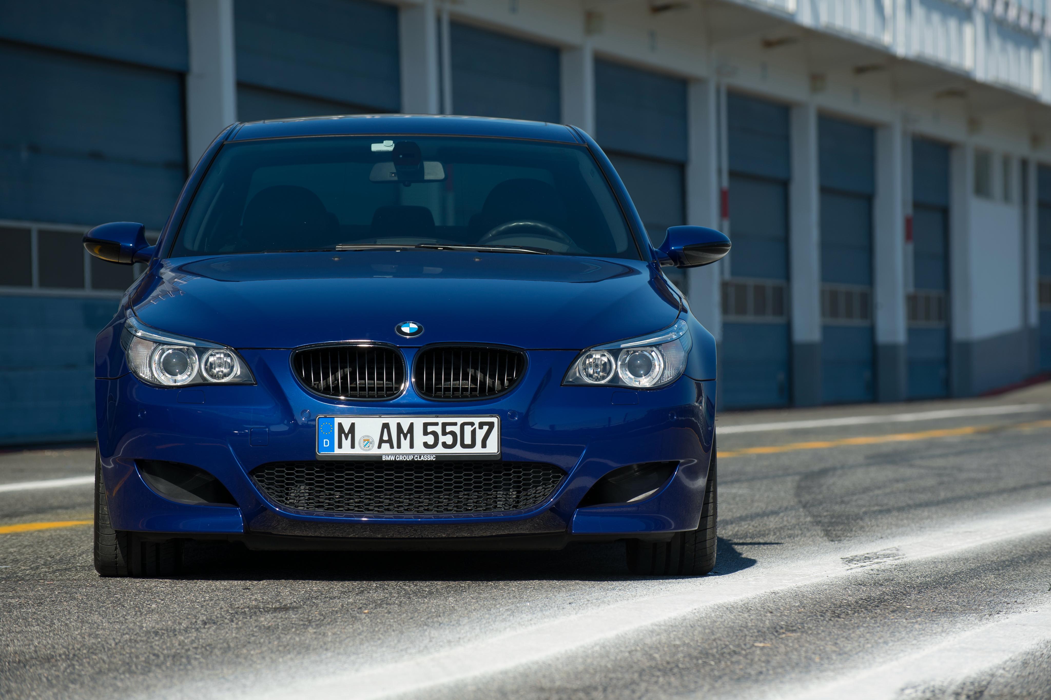 Bmw m 5 m 60. BMW m5 e60. BMW 5 e60 m5. BMW m5 e60/61. BMW m5 e60 синяя.