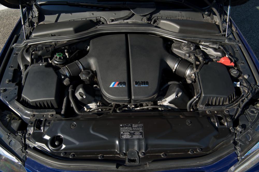 BMW M5 E60 (2004-2010) Седан двигатель 