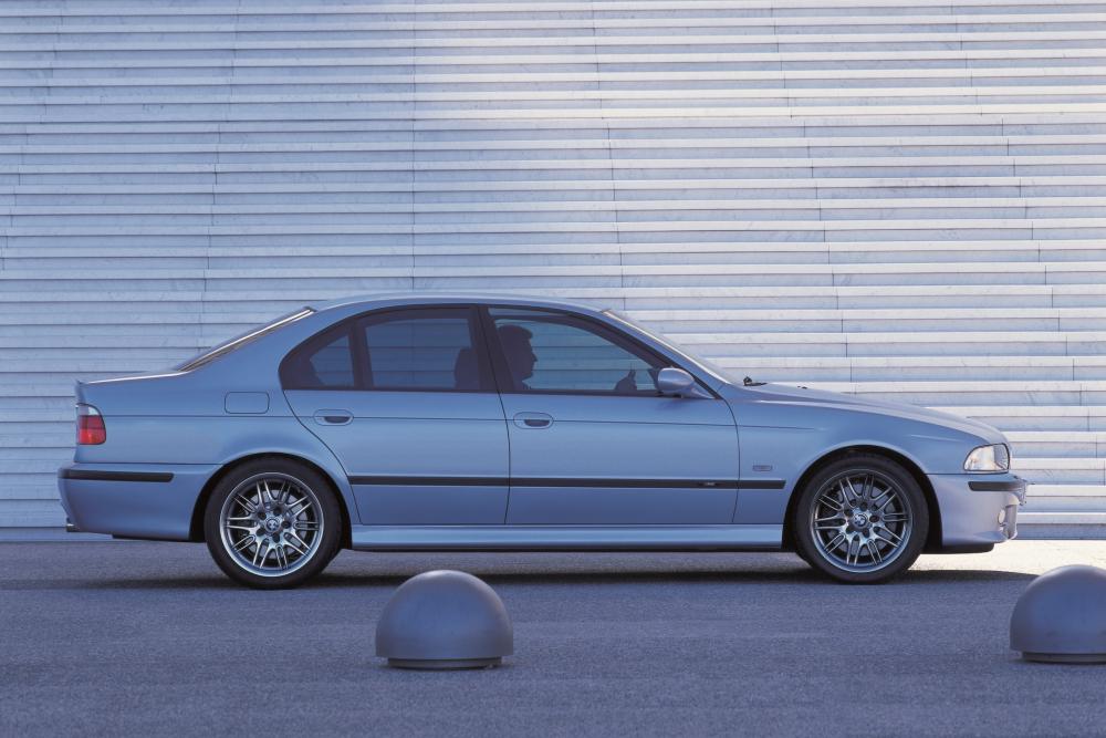 BMW M5 E39 (1998-2003) Седан