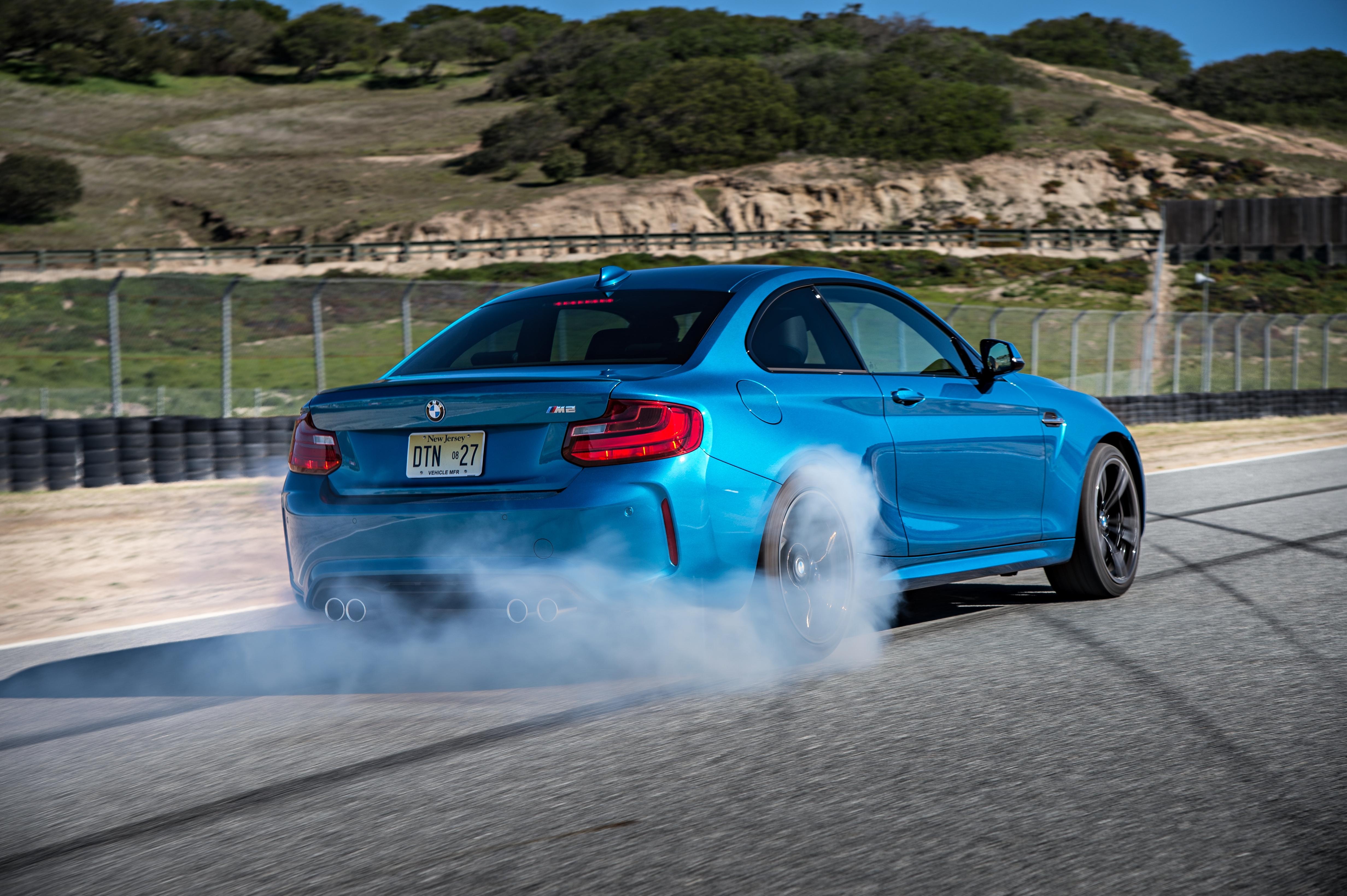 Bmw m2. BMW m2 Drift. BMW m2 f87 2015. Дрифт BMW m2 f87.