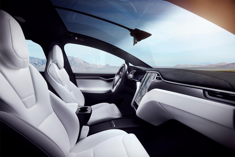 Tesla Model X 1 поколение Кроссовер интерьер