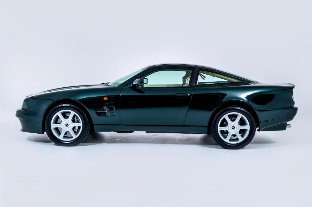 Aston Martin Vantage 2 поколение V8 купе 2-дв.