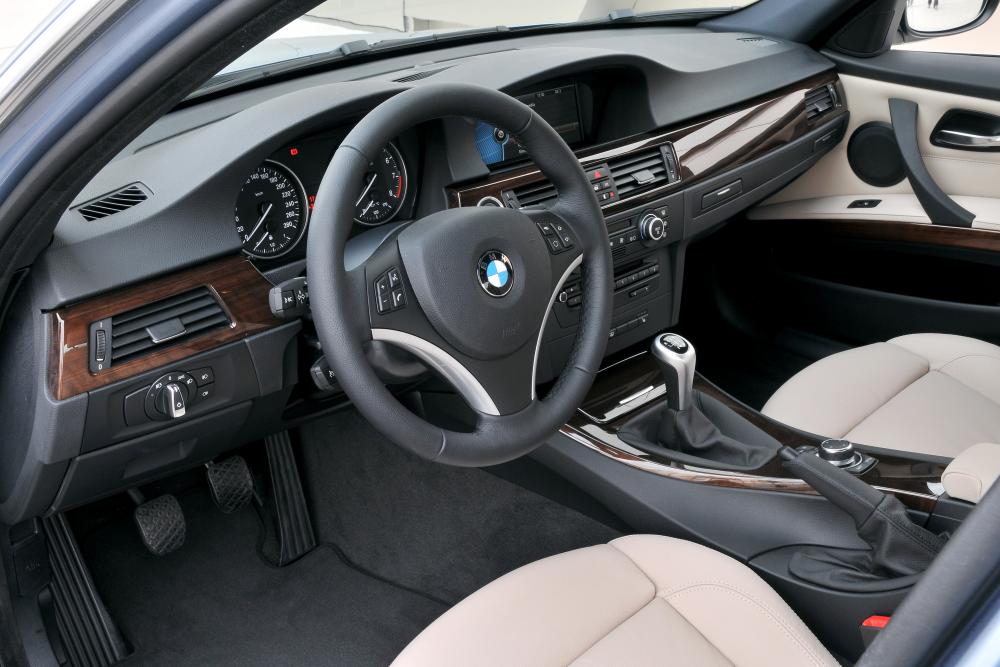 BMW 3 серия 5 поколение E90 [рестайлинг] (2008-2012) Седан интерьер 