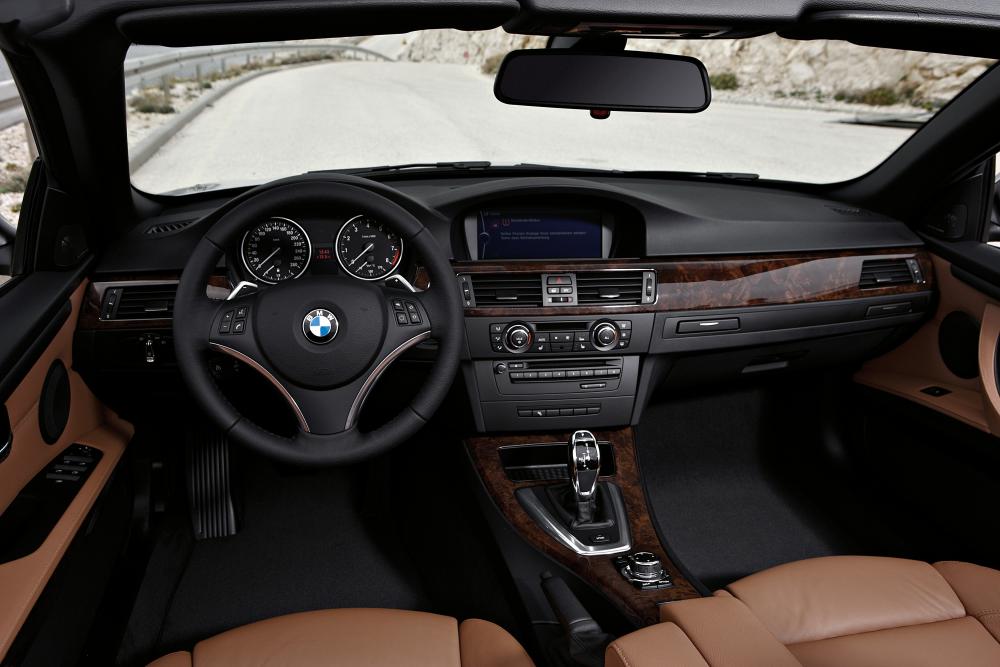 BMW 3 серия 5 поколение E93 [рестайлинг] (2010-2013) Кабриолет интерьер 