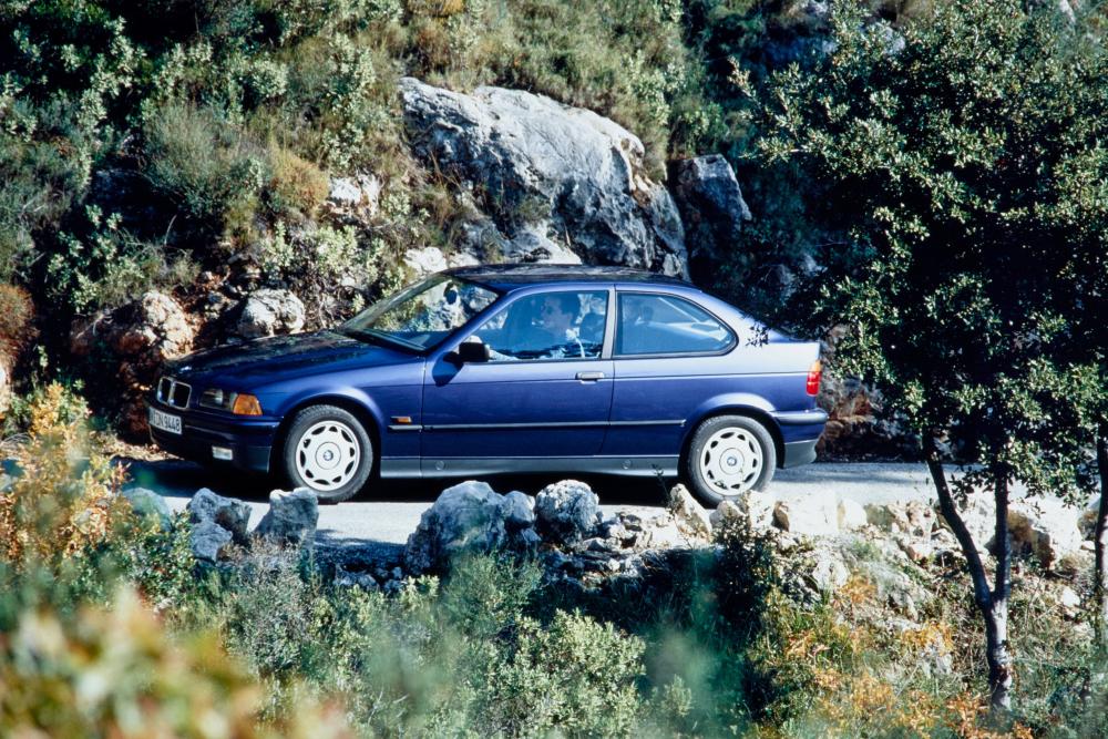 BMW 3 серия E36 (1994-2001) Compact хетчбэк
