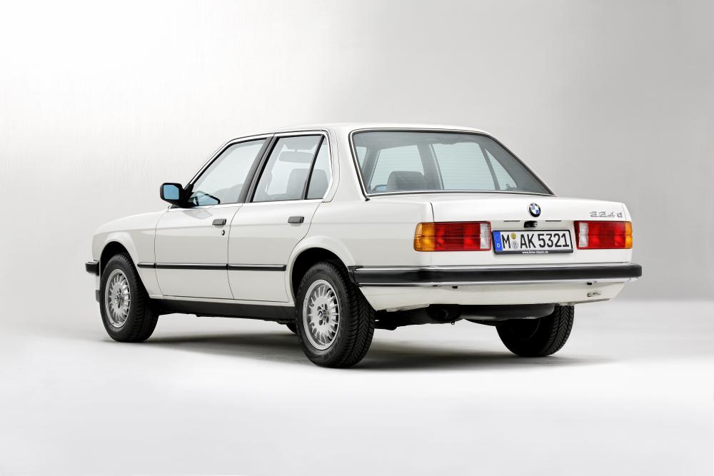 BMW 3 серия 2 поколение E30 седан 4-дв.