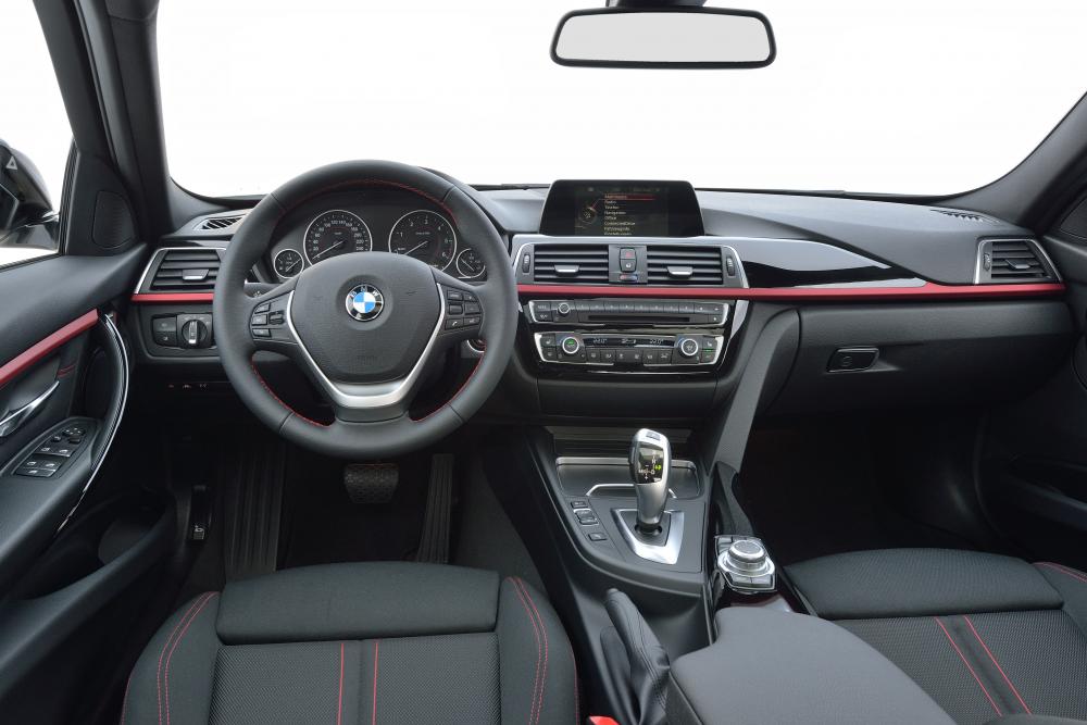 BMW 3 серия 6 поколение F31 [рестайлинг] (2015-2018) Универсал интерьер 