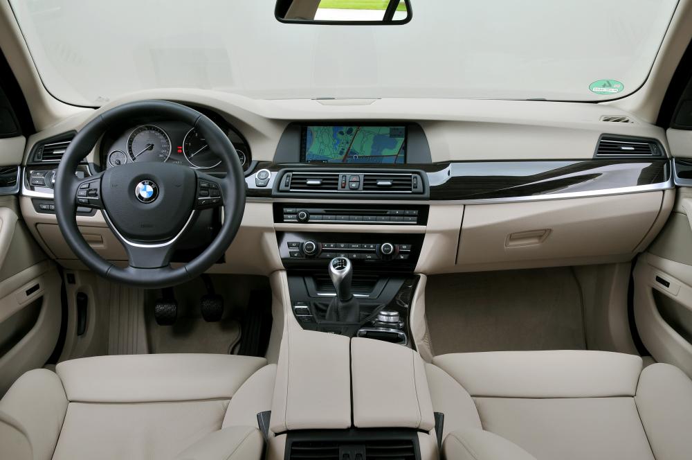 BMW 5 серия F11 (2009-2013) Touring универсал интерьер 