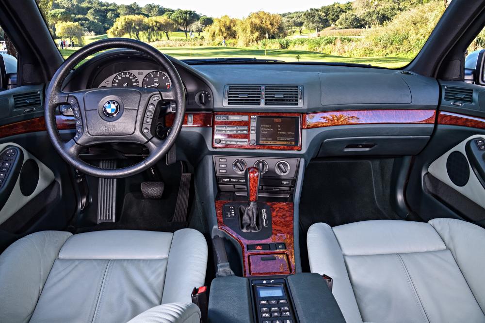 BMW 5 серия 4 поколение E39 (1995-2000) Седан интерьер 