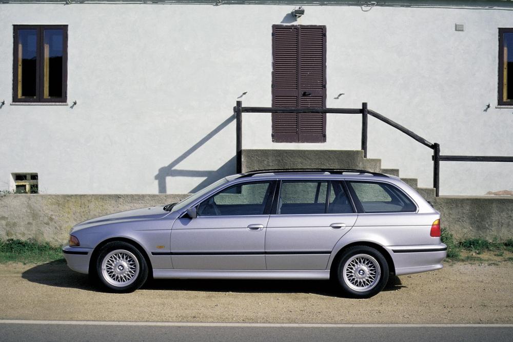 BMW 5 серия 4 поколение E39 (1997-2000) Touring универсал