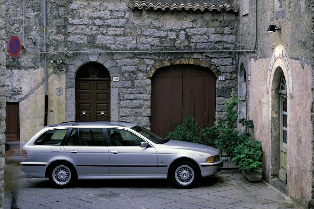 BMW 5 серия 4 поколение E39 (1997-2000) Touring универсал