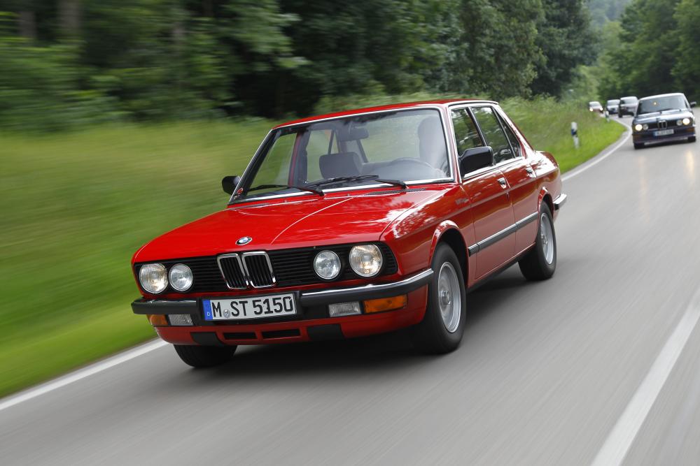 BMW 5 серия 2 поколение E28 (1981-1988) Седан
