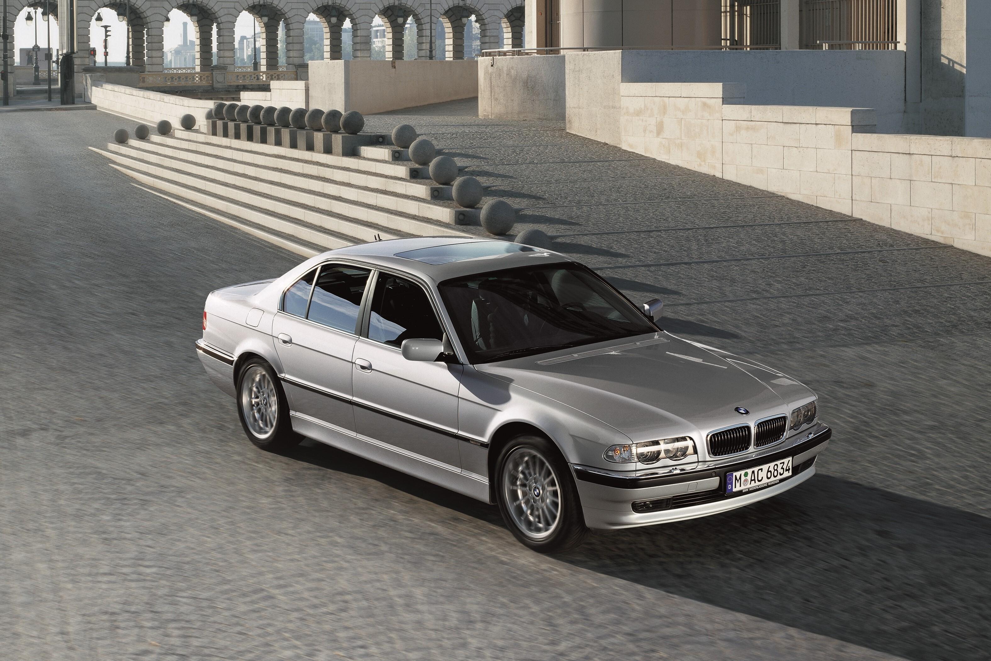 Bmw series e38. BMW 7 e38. BMW 7 Series (e38). BMW 7 Series 38. BMW e38 1998.