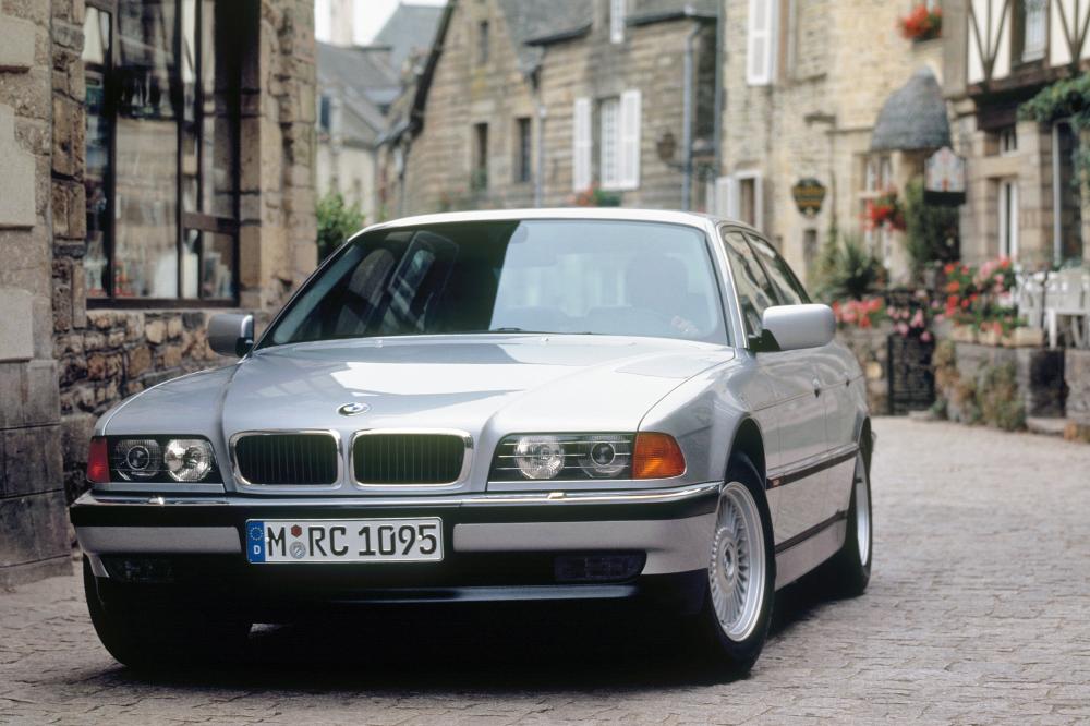 BMW 7 серия 3 поколение E38 (1994-1998) Седан