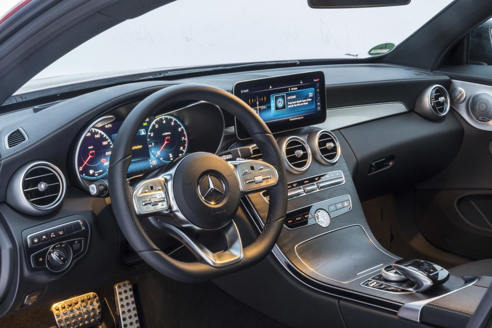 Mercedes-Benz C-Класс C205 [рестайлинг] (2018 - 2021) Купе 2-дв. интерьер 