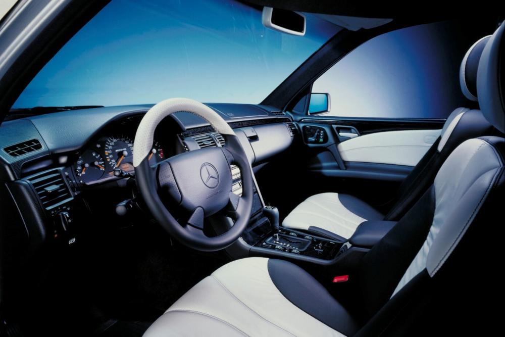 Mercedes-Benz E-Класс S210 (1995-1999) Универсал 5-дв. интерьер 