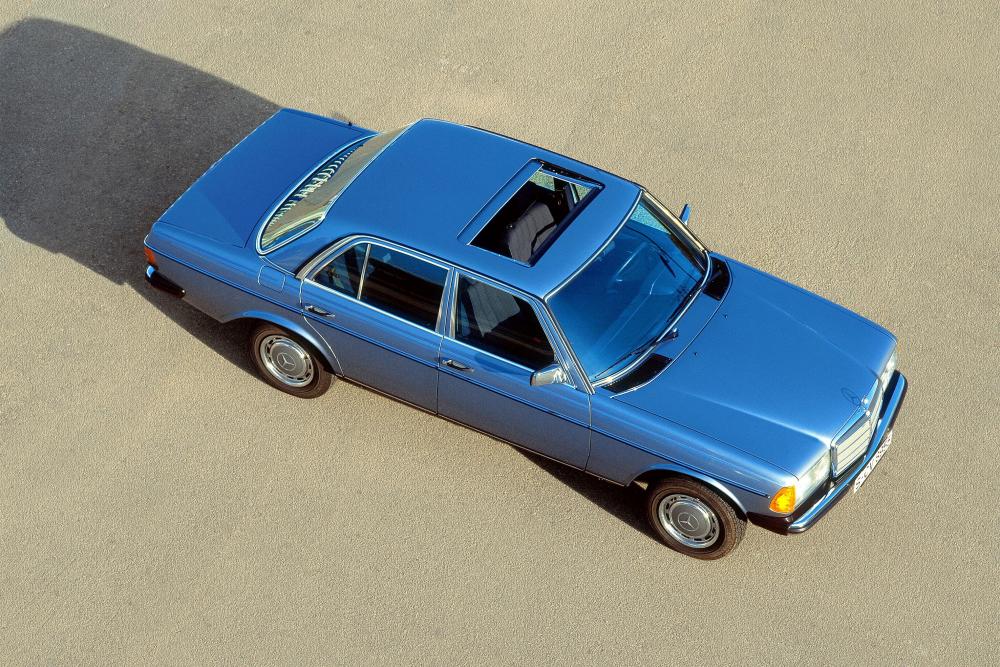 Mercedes-Benz E-Класс W123 (1975-1986) Седан