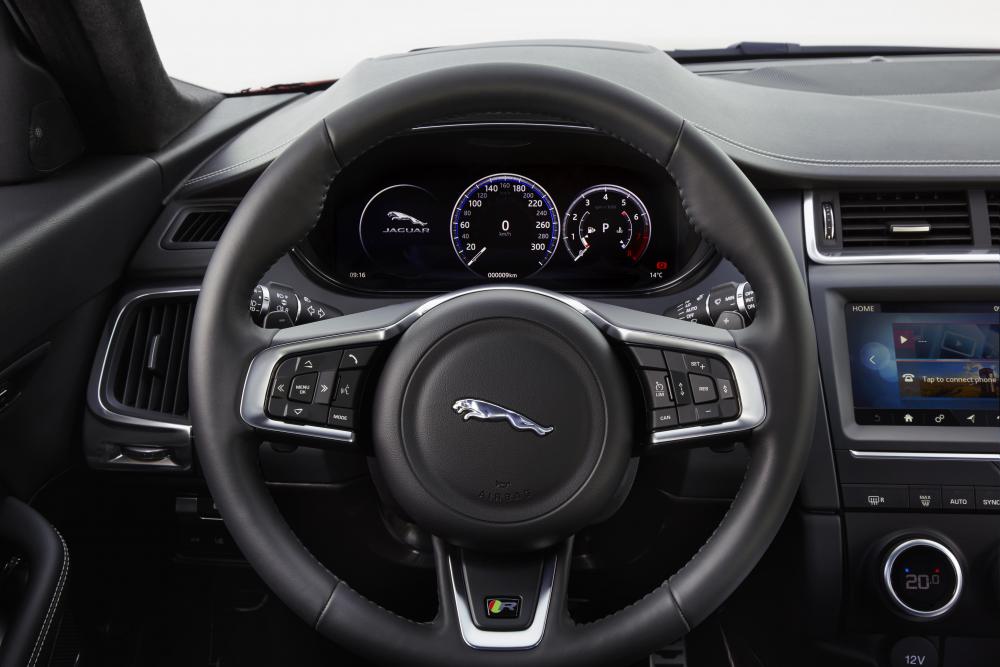 Jaguar E-Pace 1 поколение (2017-2020) Кроссовер интерьер