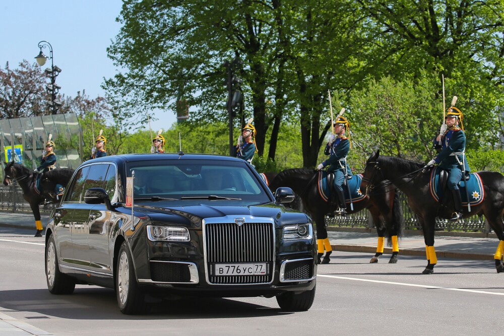 Aurus Senat 1 поколение (2018) Limousine седан 4-дв.