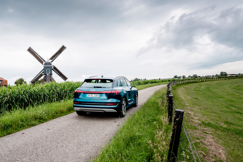 Audi e-tron 1 поколение (2018) Кроссовер
