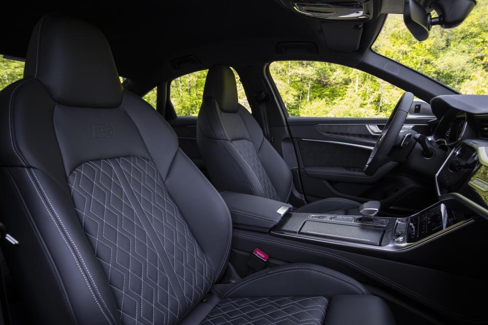 Audi S6 C8 Седан (2019) интерьер 