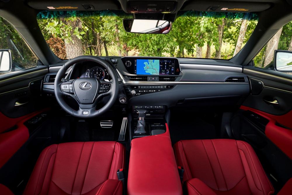 Lexus ES AWD интерьер 